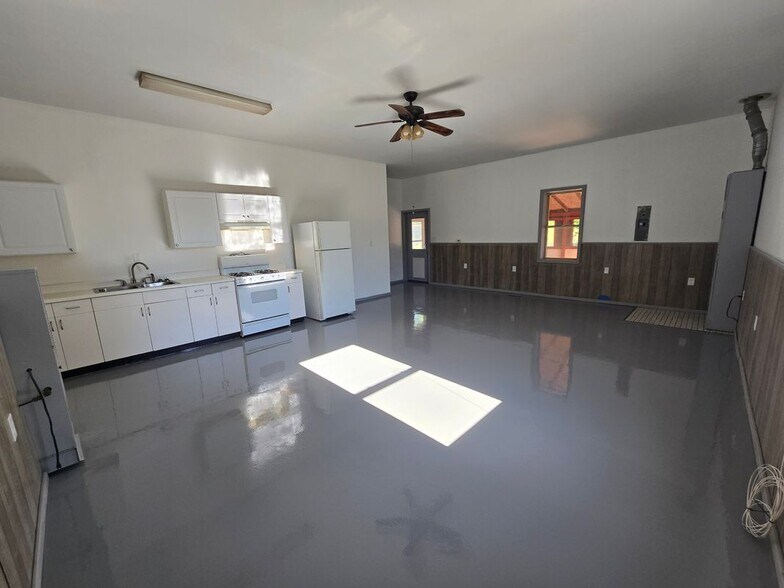 Building Photo - 8920 W 30 Rd