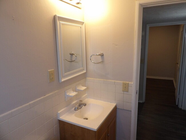 Building Photo - 302 Quachita Trail