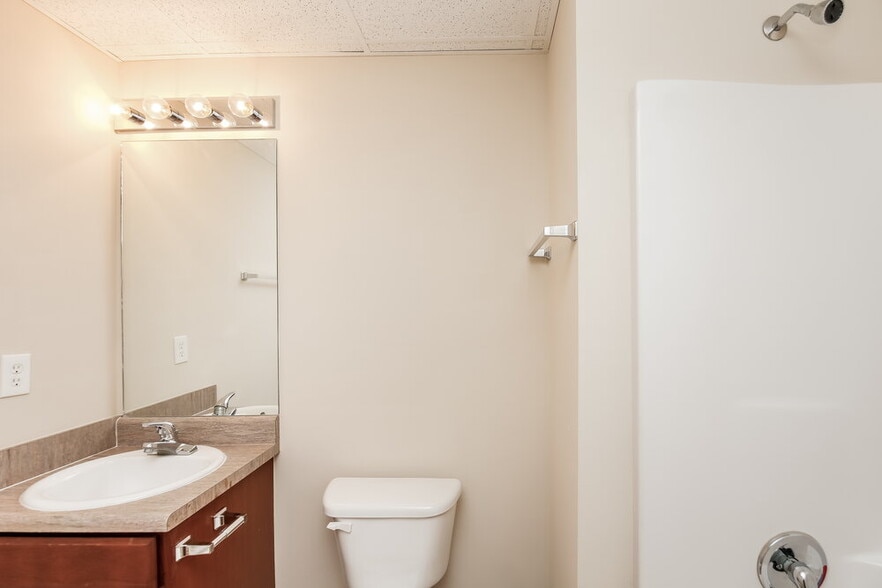 Building Photo - 312 Gun Range Rd