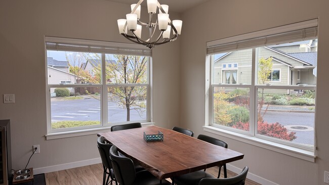 Building Photo - 301 Wintersage