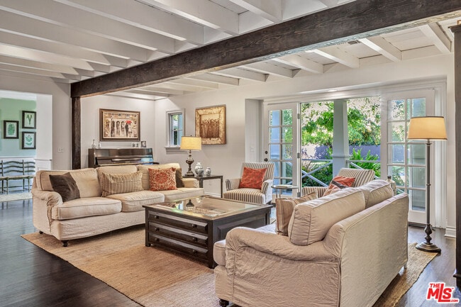 Building Photo - 4537 Agnes Ave