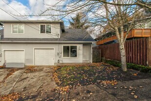 Building Photo - 8330 SE 92nd Ave
