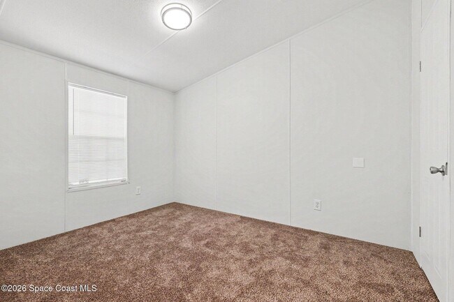 Building Photo - 423 Brozman Ln