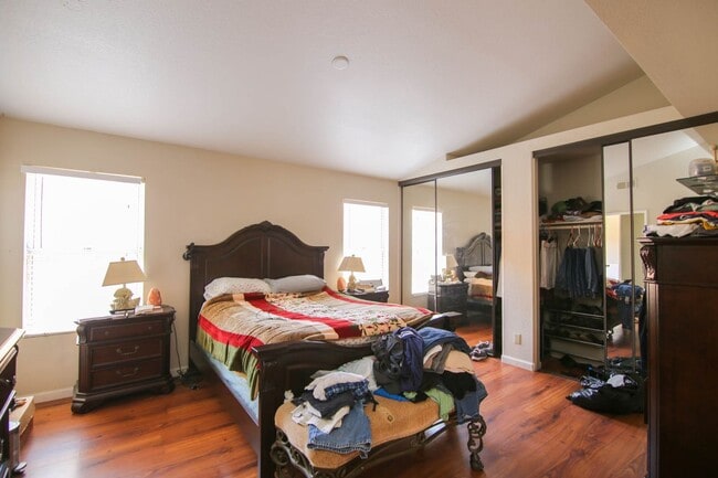 Building Photo - Santa Fe Hills Detached Home