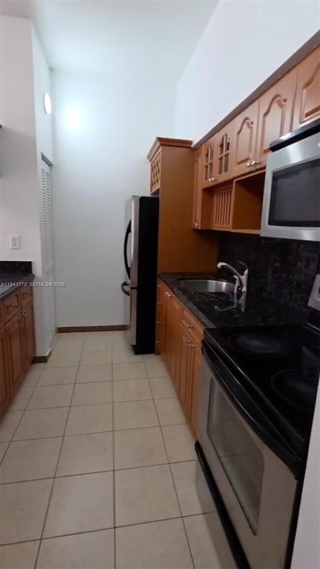 Building Photo - 7420 W 20th Ave