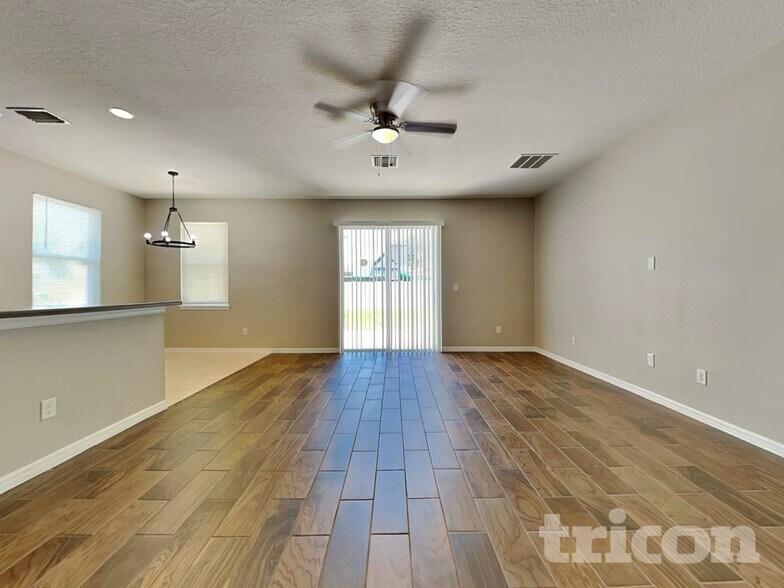 Building Photo - 1109 Lauren Manor Loop