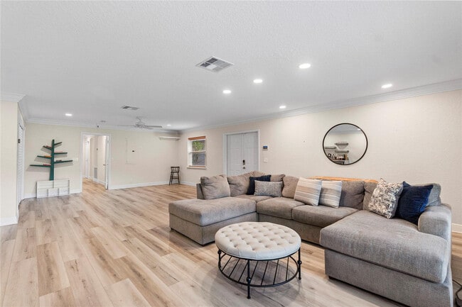 Building Photo - 11391 Sundance Ln