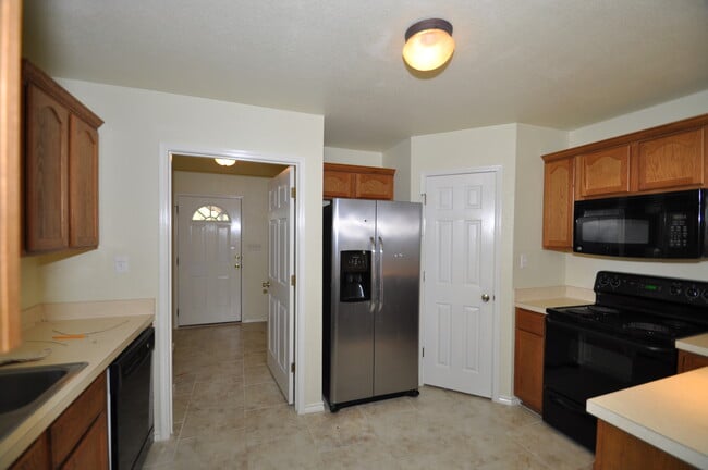 Building Photo - 1702 Anaconda Trail