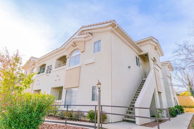 Building Photo - Stylish Summerlin Condo in Gated Red Bluffs — Resort Living at Its Best