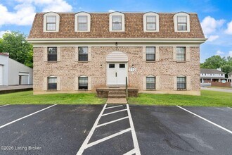 Building Photo - 712 Mt Tabor Rd