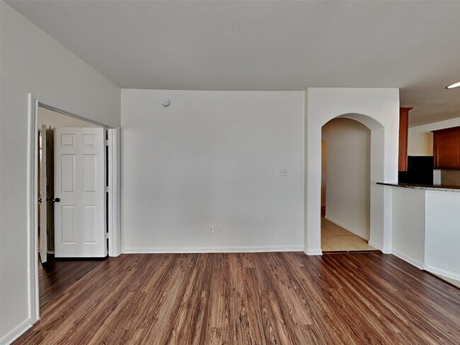 Building Photo - 2303 Cantabria Ln