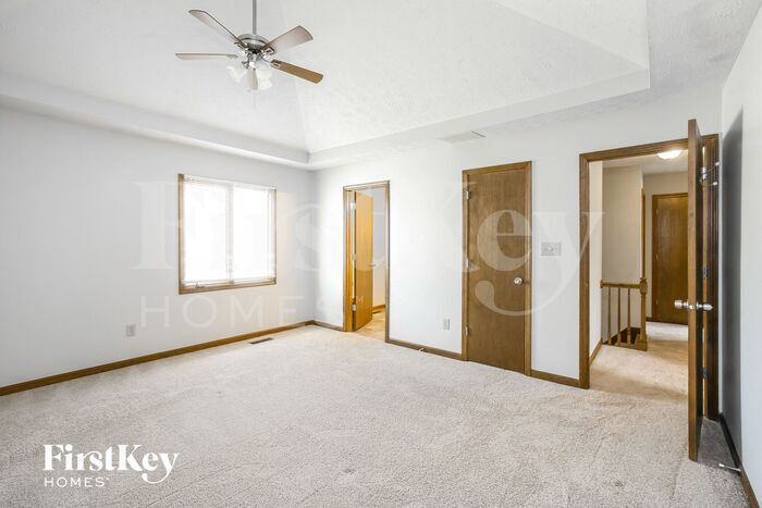 Building Photo - 621 White Pine Dr