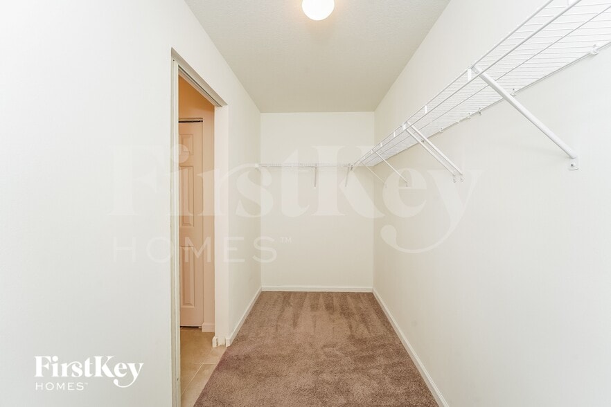 Building Photo - 1481 SW Kamchatka Ave