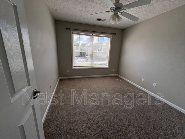 Building Photo - 3330 Harbour Pointe Pl