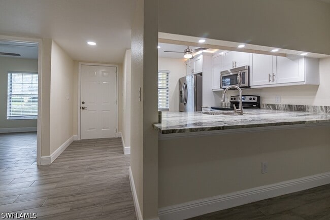 Building Photo - 2562 Kings Lake Blvd