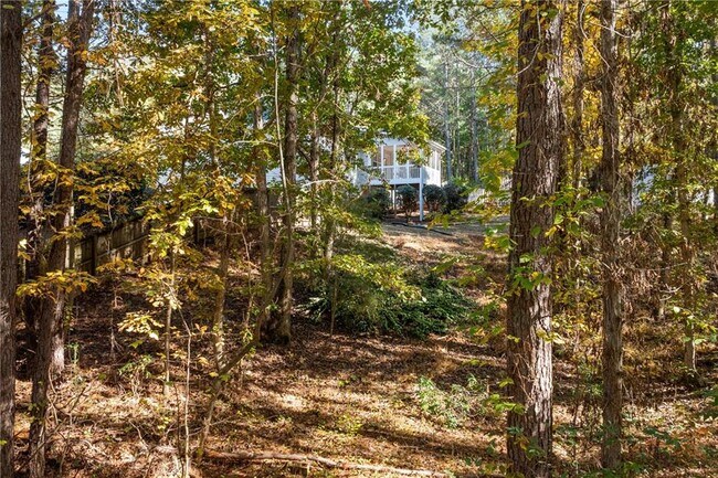 Building Photo - 204 Red Fox Ct