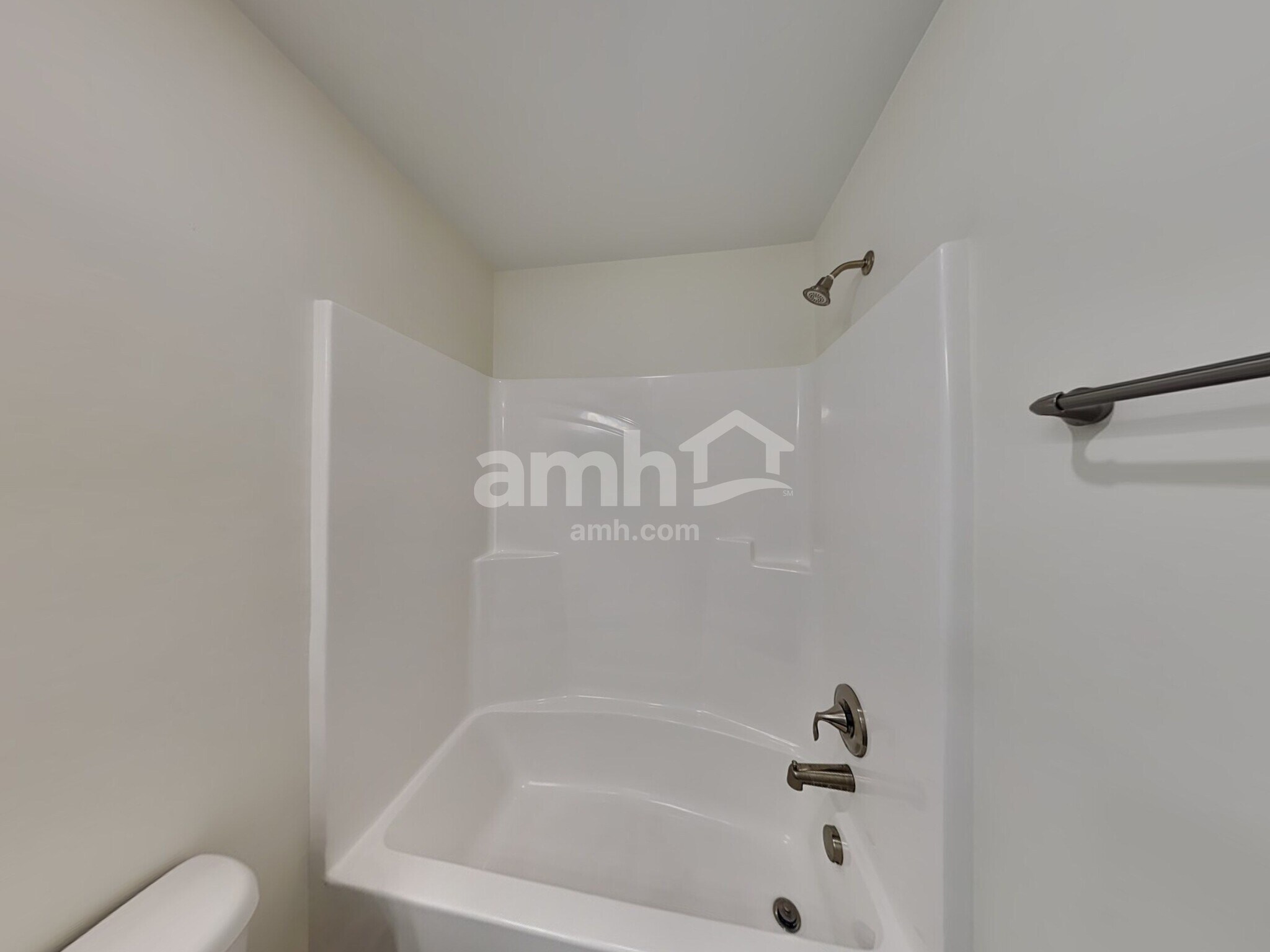 Building Photo - 2012 Bennett Dr