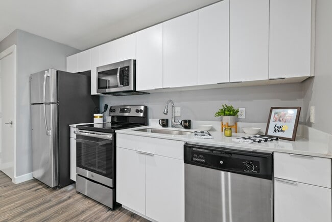 Villa Del Rio Apartments Kitchen - Villa Del Rio