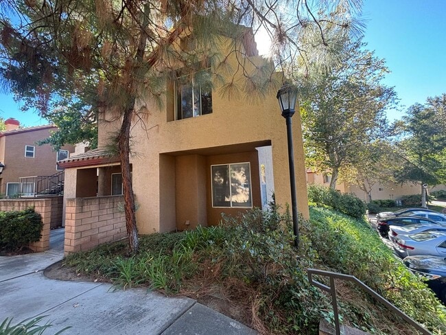 Primary Photo - 2-Bedroom Townhouse with Community Pool & ...