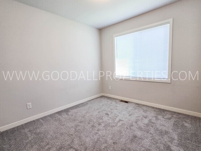 Building Photo - Beautiful Clive Home in Waukee Schools | Quartz Counters & 2-Car Garage