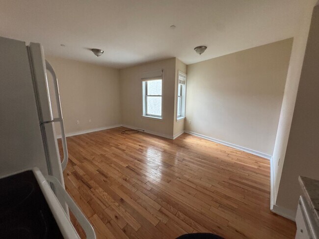 Building Photo - 4442 Cresson St