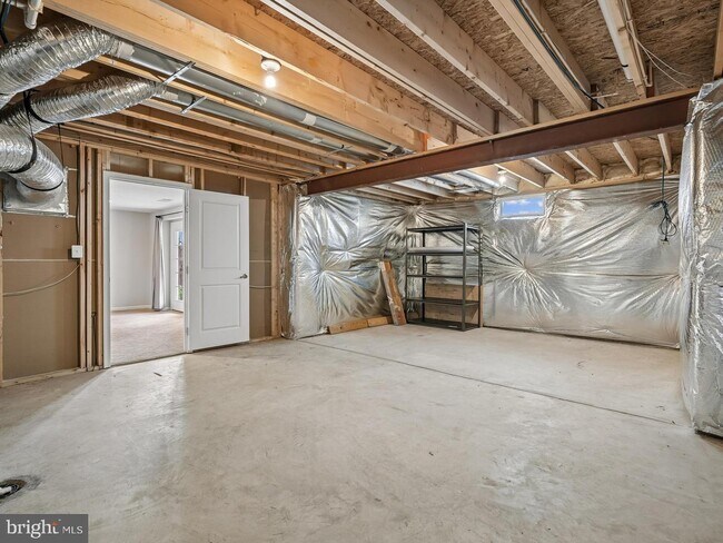 Building Photo - 23 Taylors Hl Wy
