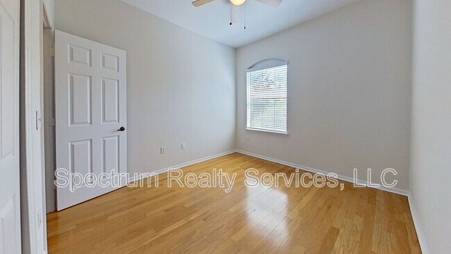 Building Photo - 4515 Serena Cir