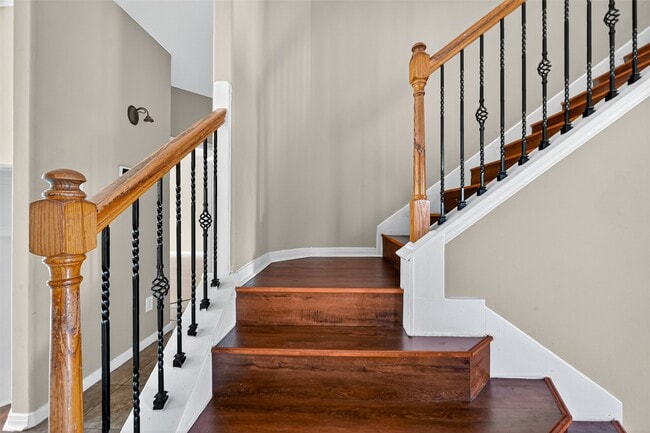 Building Photo - 16919 Creek Mountain Dr