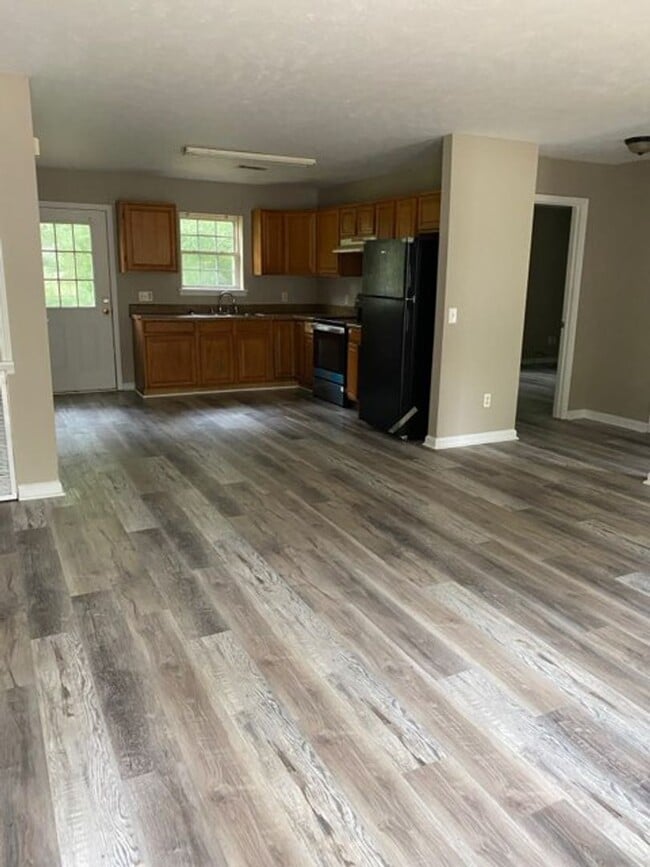 Building Photo - 118 Leeper Dr