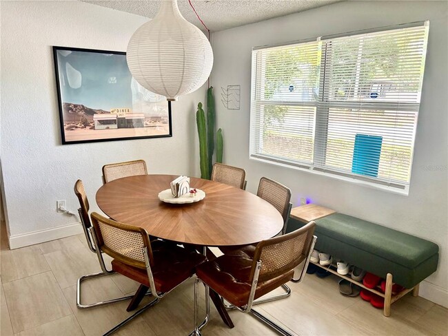 Building Photo - 1135 7th St N