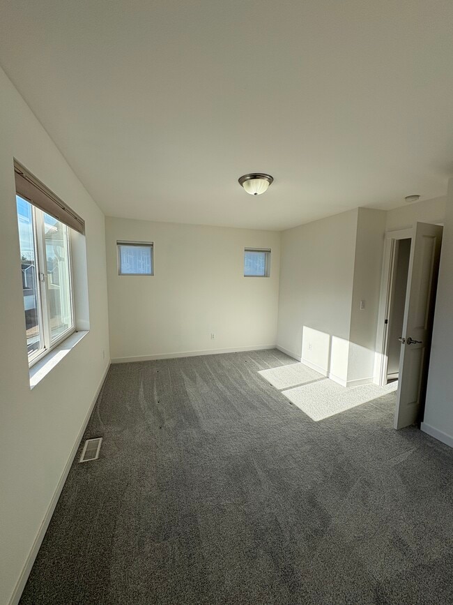 Building Photo - 1234 51st St NE