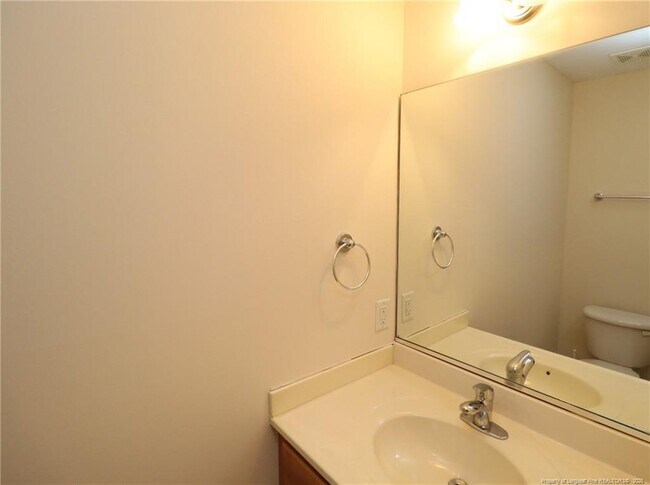 Building Photo - 125 Gremar Dr.