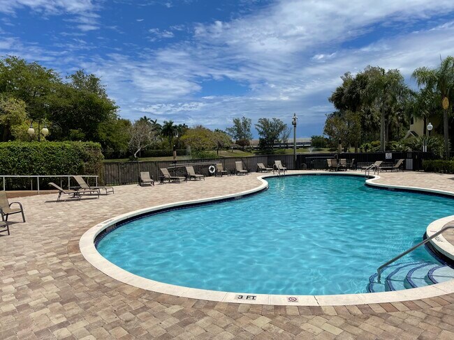 Building Photo - 5276 Buckhead Cir