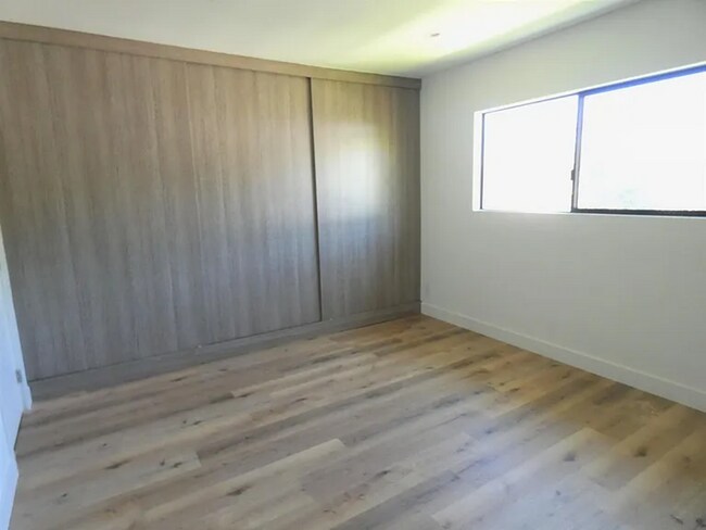 Building Photo - Luxury Four-Unit Estate