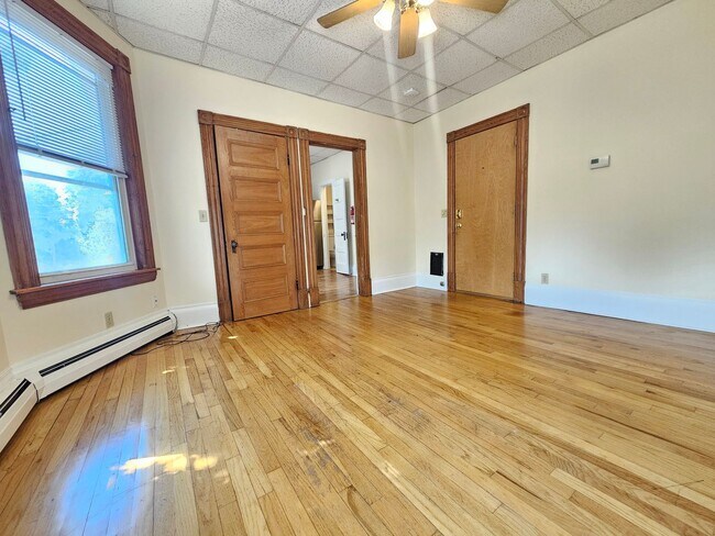 Building Photo - 234 Pearl St