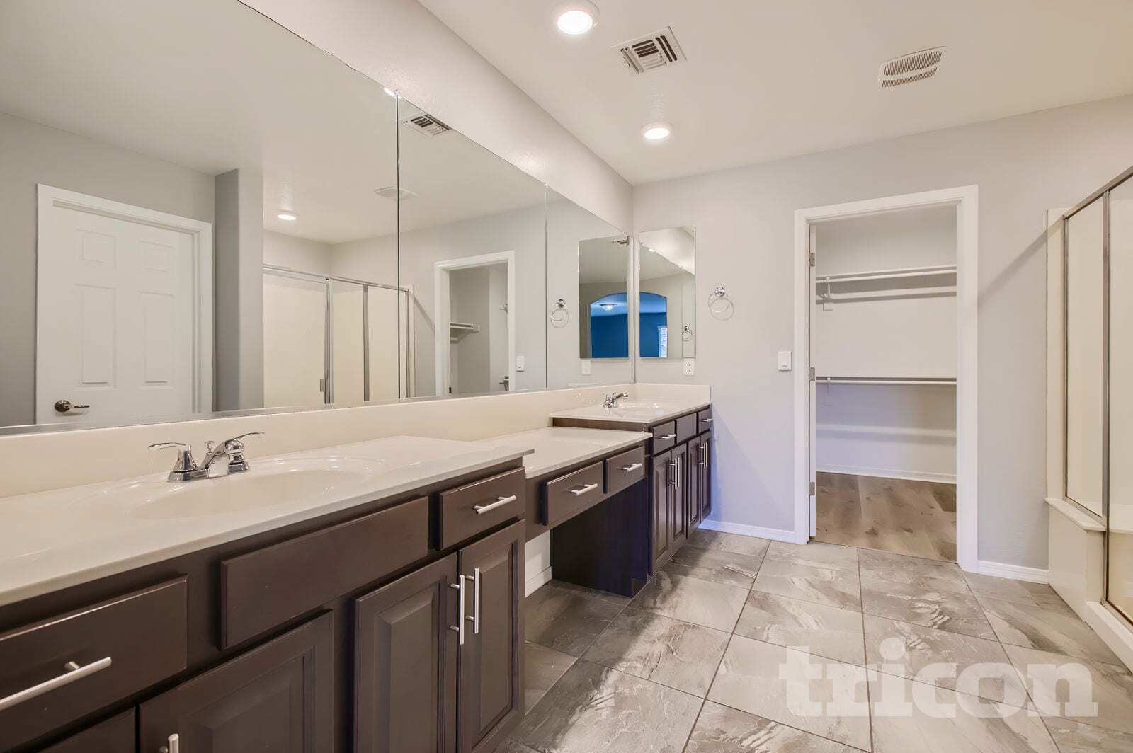 Building Photo - 12042 W Fillmore St