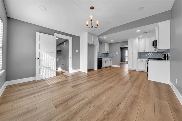 Building Photo - 3732 Honeysuckle Ave