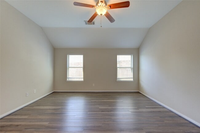Building Photo - 4519 Apple Point Ln