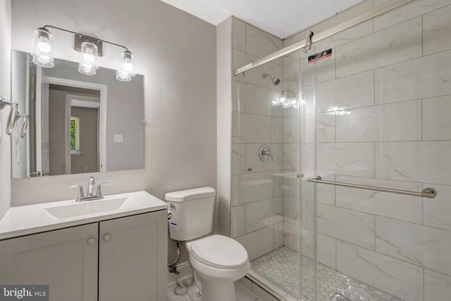 Building Photo - 10676 Myrtle Oak Ct