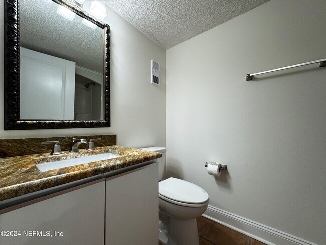 Building Photo - 6000 San Jose Blvd