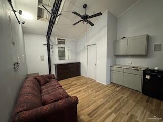 Building Photo - 508 Kerria Ave