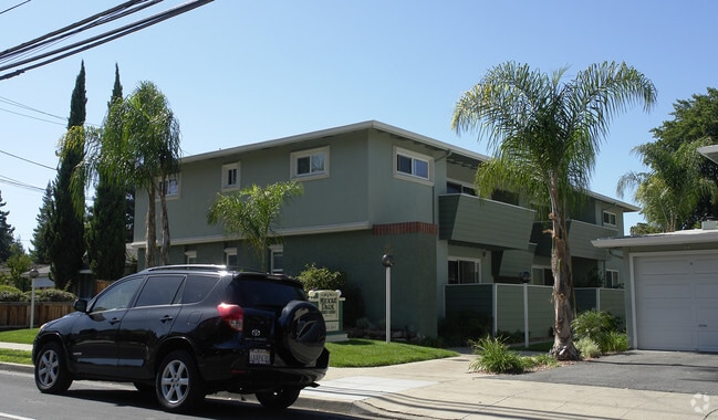 Building Photo - Middle Park Apartments