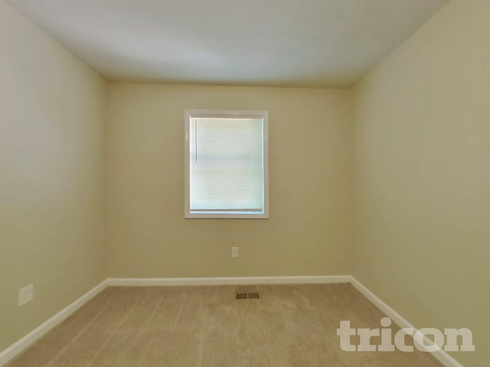 Building Photo - 2280 Lexington Way