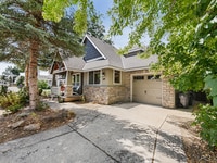 Building Photo - Live the ultimate Westside Bend lifestyle!