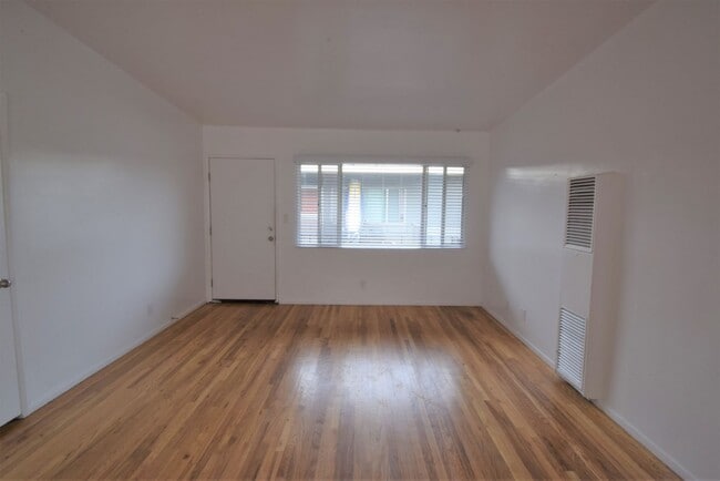 Building Photo - 1846 10th St