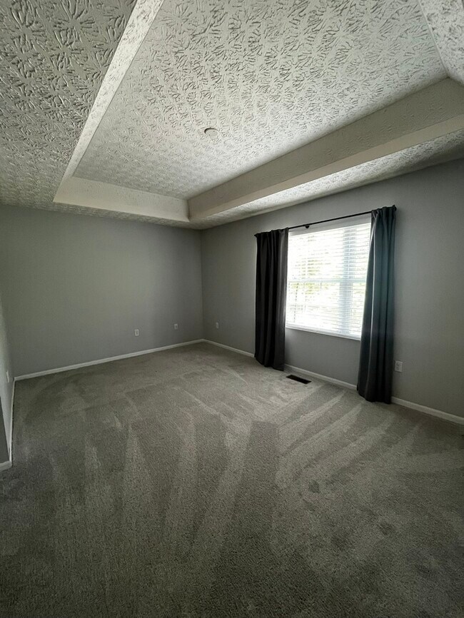 Building Photo - Beautiful 3 Bedrooms Home inside Willows a...
