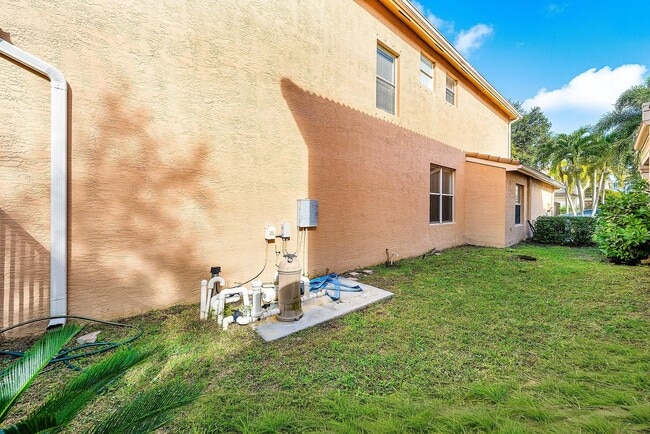 Building Photo - 8845 Sandy Crest Ln