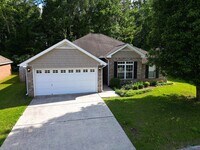 Building Photo - 104 NW Imogene Way