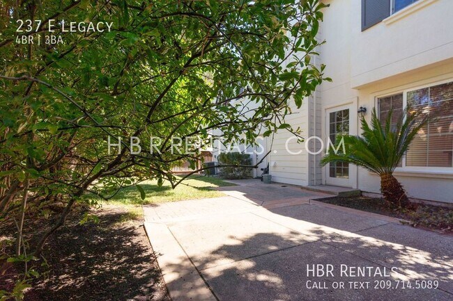 Building Photo - WICKLUND Village 4 Bedroom Home - Gated Dr...