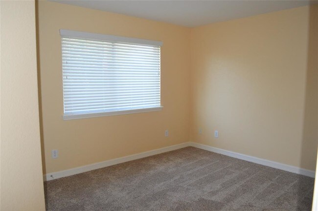 Building Photo - 6210 Marble Hollow Ln